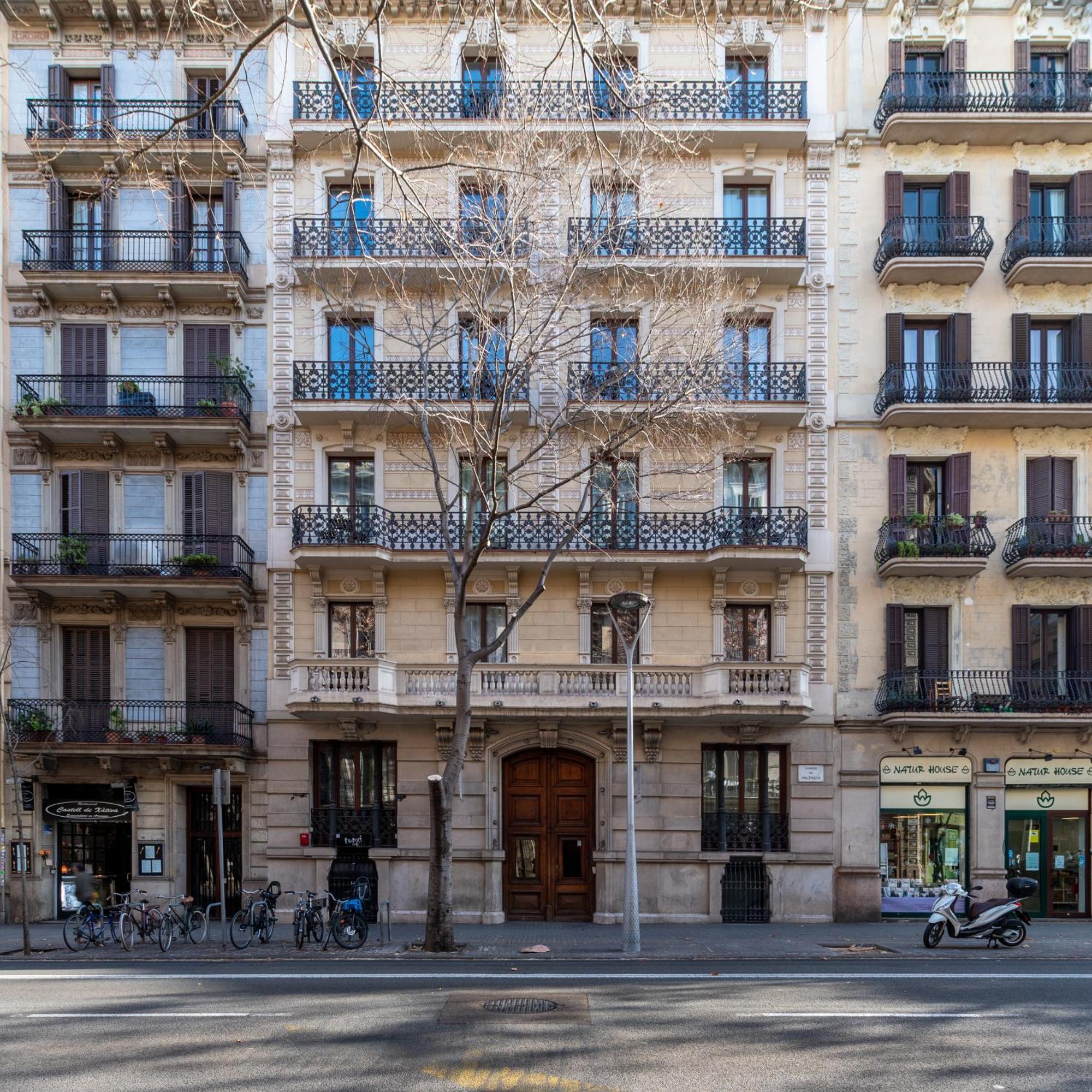 Fuster Apartments By Aspasios Barcellona Esterno foto