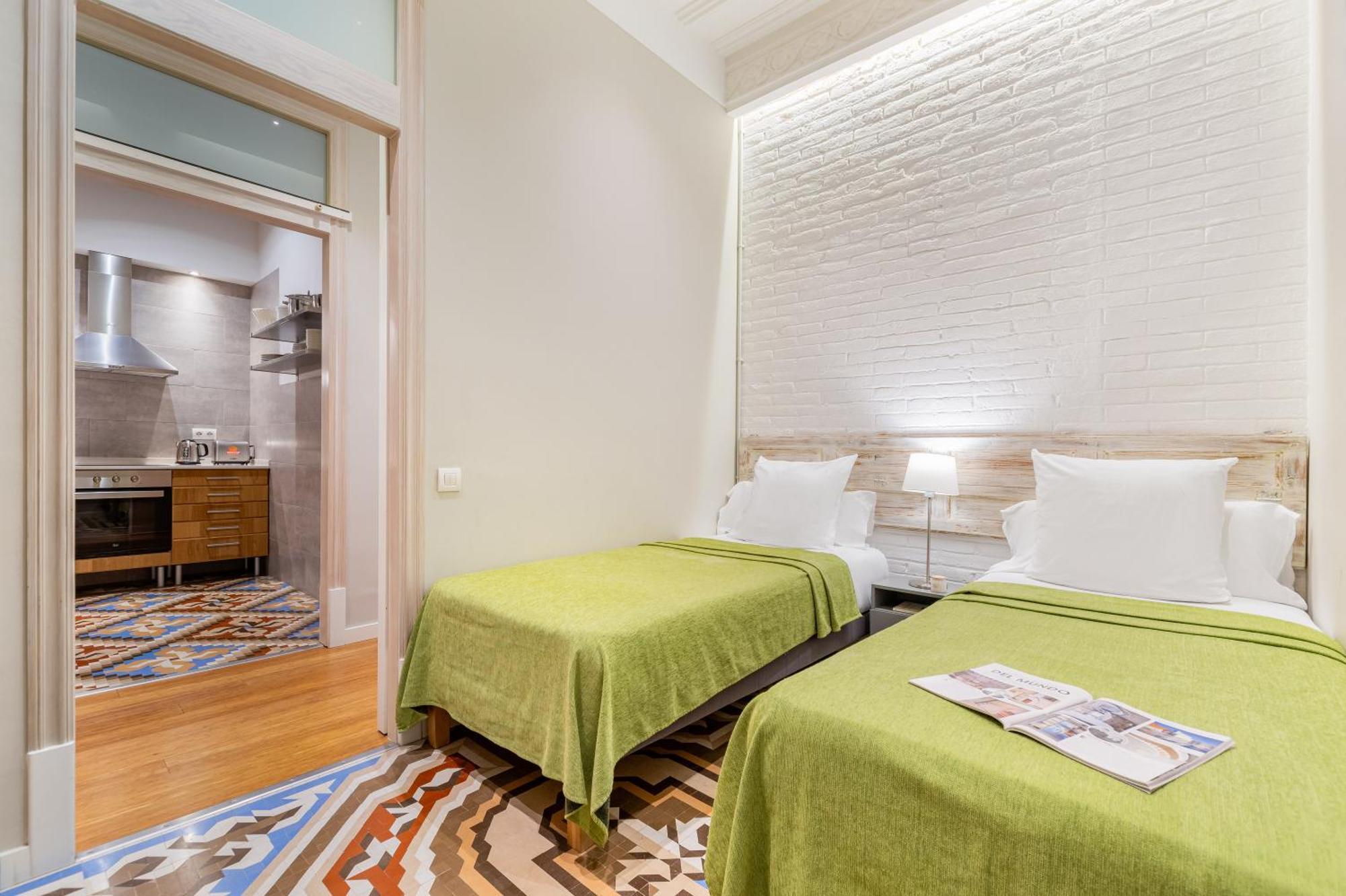 Fuster Apartments By Aspasios Barcellona Esterno foto